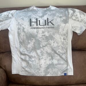 HUK short sleeve